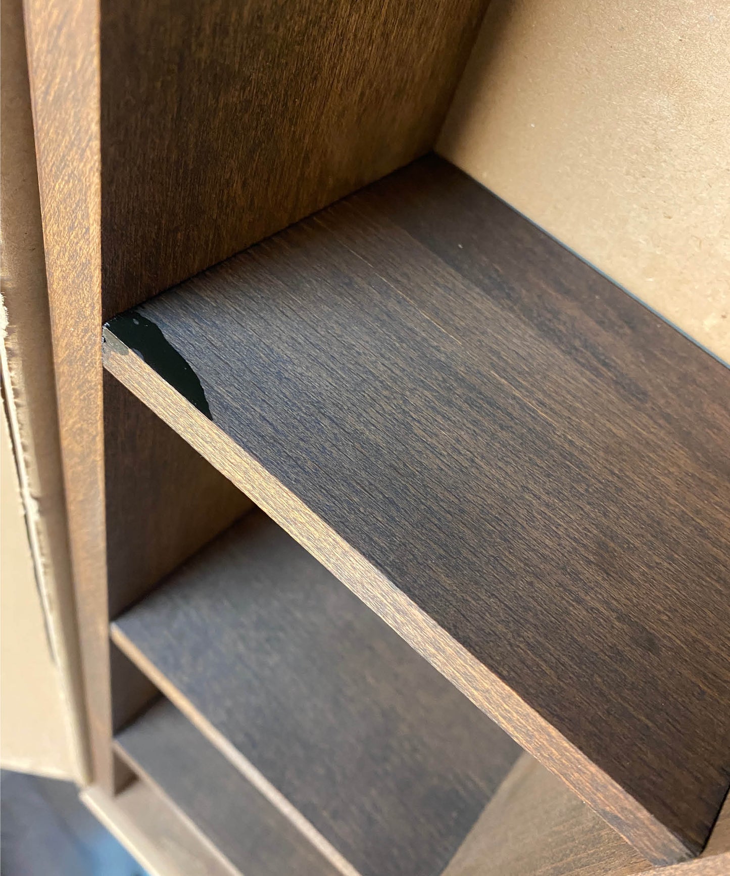 (Archive) Abby Compartment Shelf, Smoked, 01