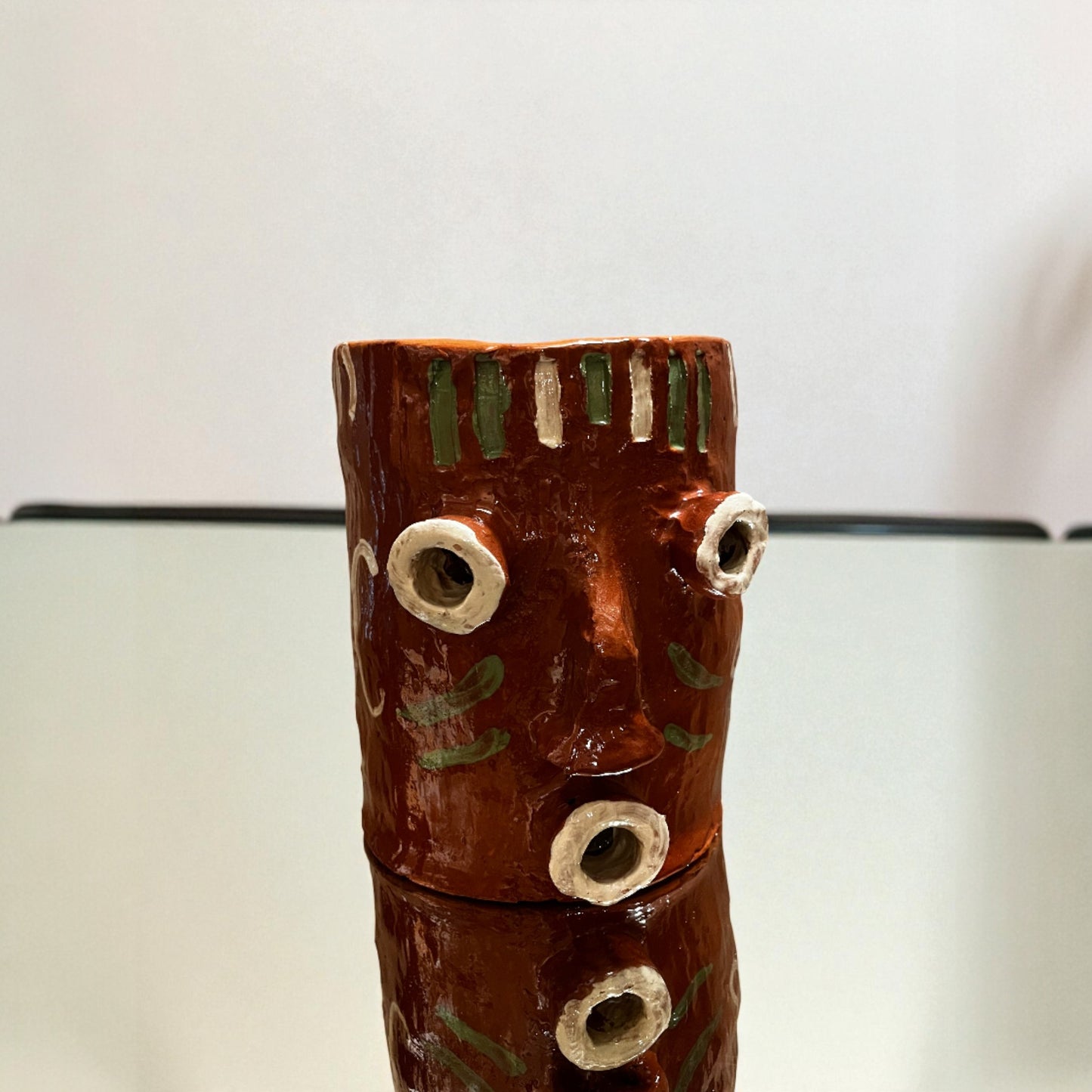 Håndlavet keramikvase “Face Totem”