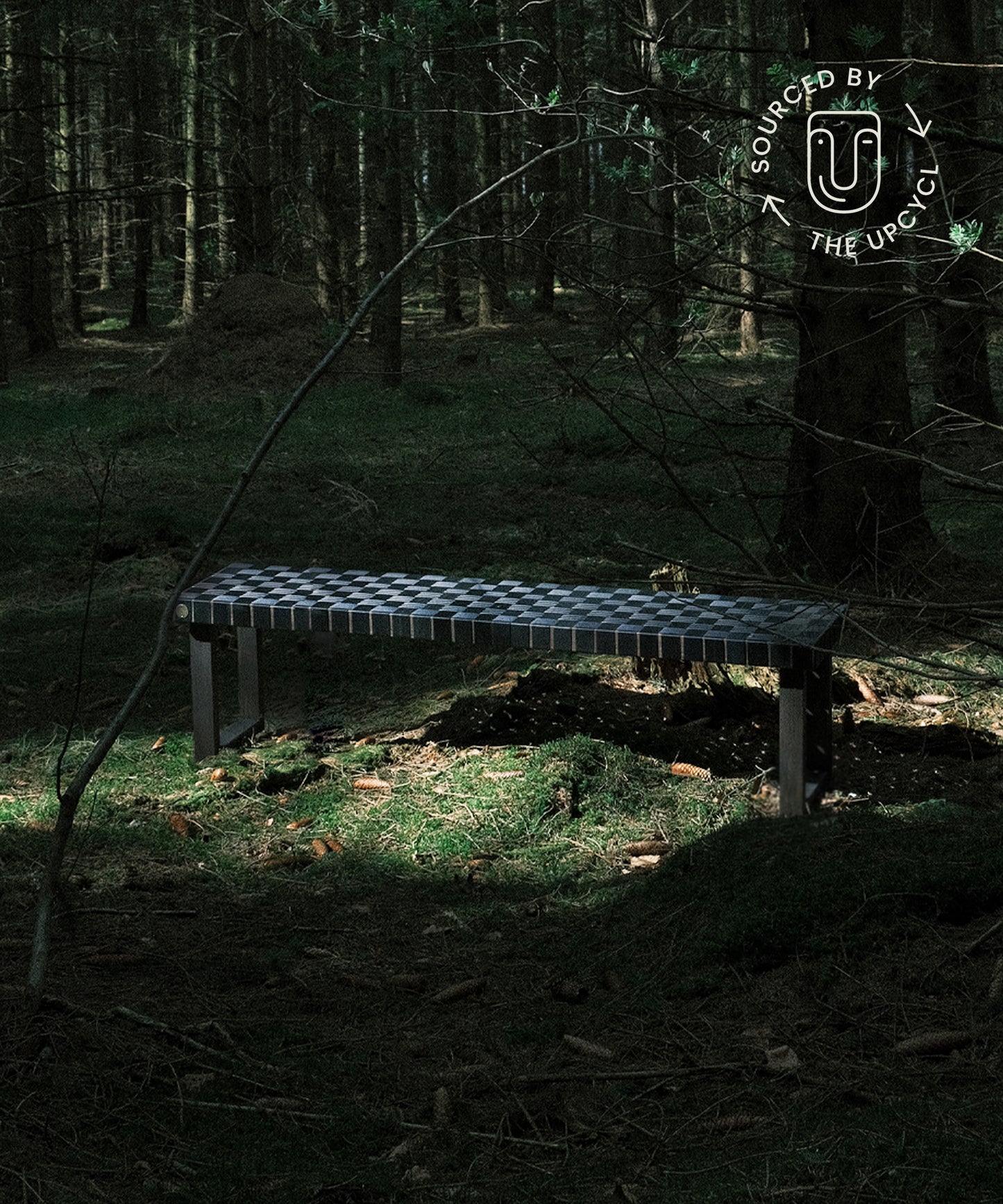 Outdoor Collection Luna Bench, Medium, Smoke/Black