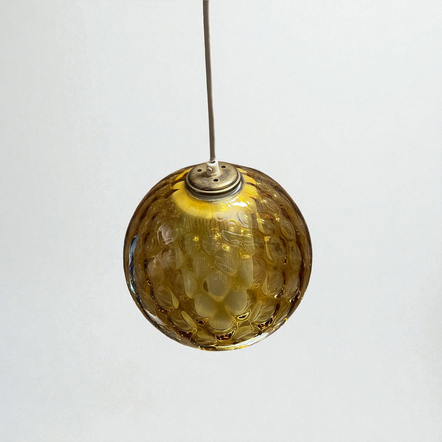 Vintage glaspendel – ravfarvet jordbærglas