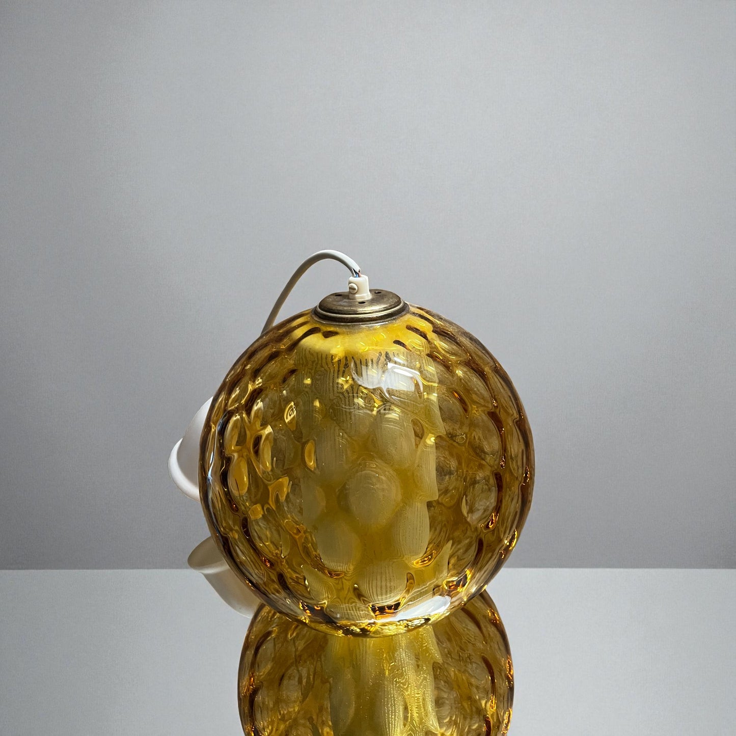 Vintage glaspendel – ravfarvet jordbærglas